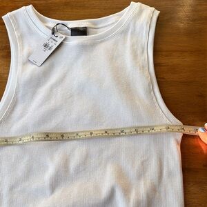 Express Ribbed Tank Top, L/XL